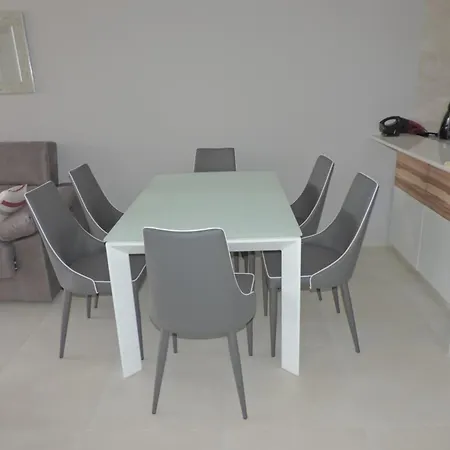 Oasis Viii Punta Prima 3023 トレビエハ